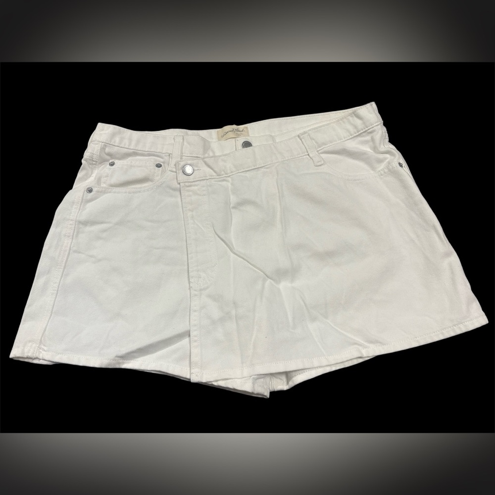 Universal Thread White Jean Shorts for Men